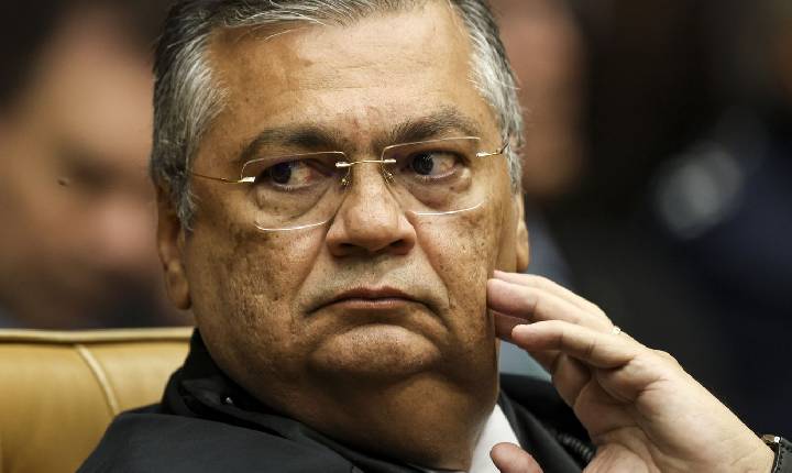 Dino diz que pagamento de novos penduricalhos está proibido