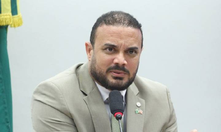 Projeto reconhece atividade de risco de auditores fiscais agropecuários e autoriza porte de arma
