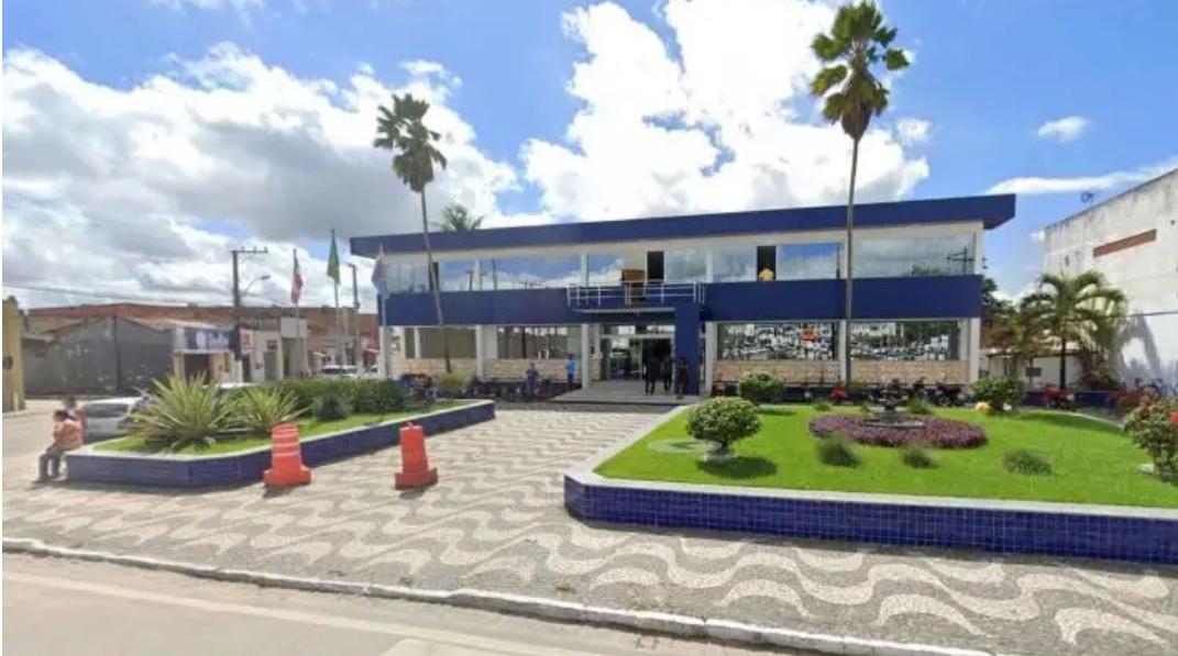 BERIMBAU: Servidores municipais esperam receber primeira parcela do 13º antes do São João